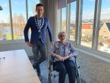 Feest voor 100-jarige mevrouw Van der Sluis-Verheul